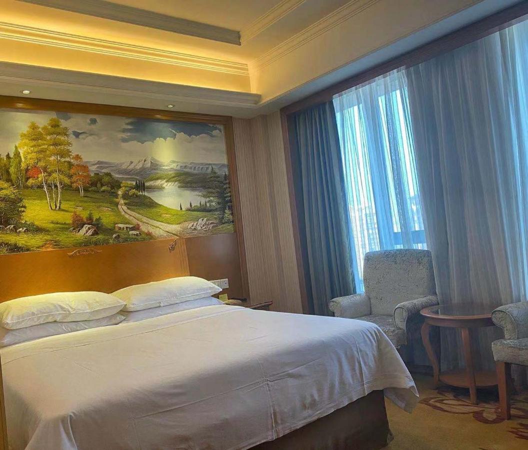 Vienna International Hotel Hangzhou Zhuantang Art School Wenyan Экстерьер фото